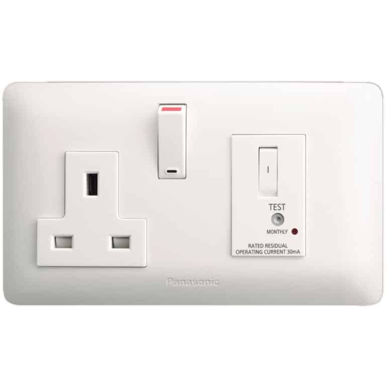 Rdc Socket Plug In WSBC1228W - RCD SOCKET - Panasonic - Ecolux
