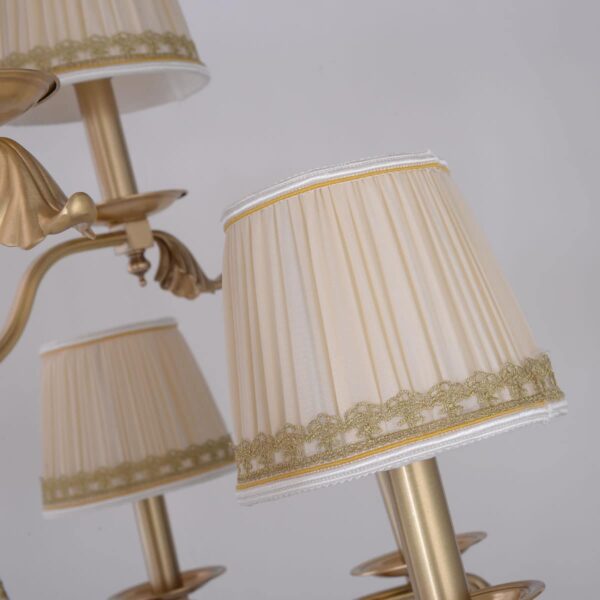 Traditional Lampshade Chandelier-3940