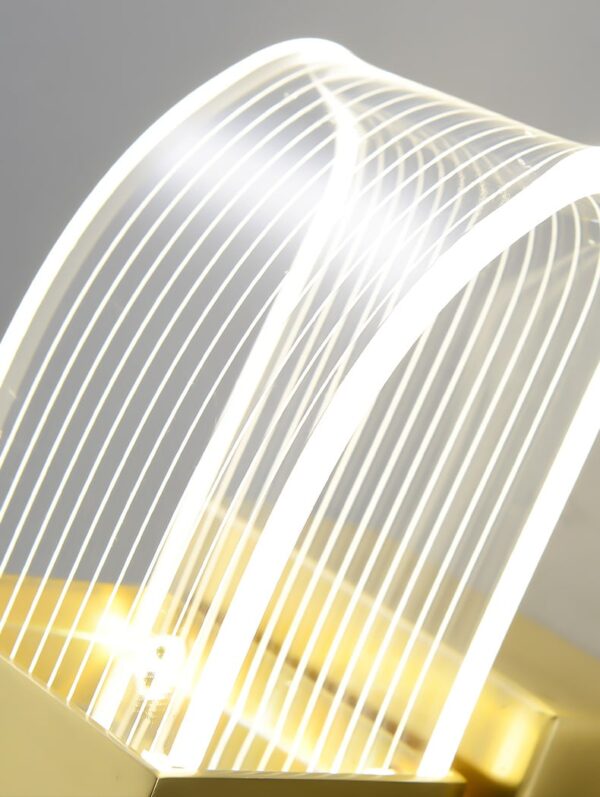 Lumo Arc Wall Light